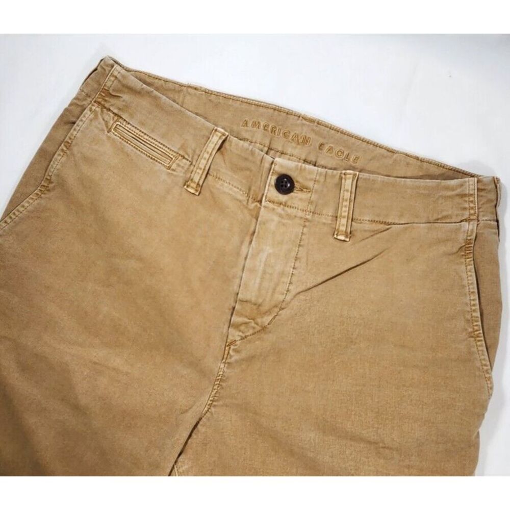 American Eagle Outfitters Tan Chinos Versatile Style